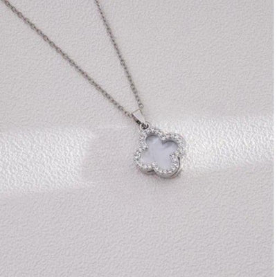 DELIA FOUR-LEAF CLOVER NECKLACE – PRINCESS GLAM STYLE IN 304 STAINLESS STEEL