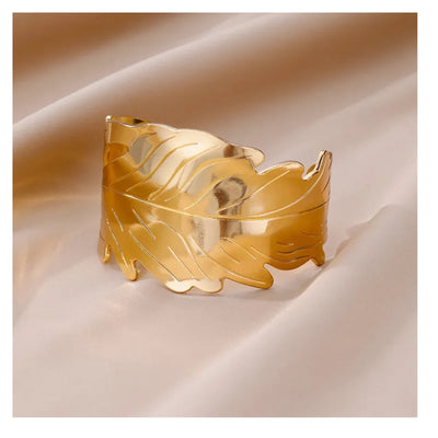 DELIA GEOMETRIC PATTERN OPEN HAND BRACELET – 18K GOLD PVD PLATED